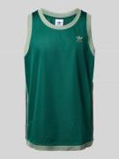 adidas Originals Tanktop mit Strukturmuster Modell 'Mockeyelet' in Dun...