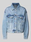 Review Jeansjacke mit Brustpattentaschen in Hellblau, Größe L