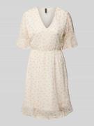 Vero Moda Tailliertes Minikleid mit V-Ausschnitt Modell 'SMILLA' in Of...