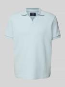 MCNEAL Regular Fit Poloshirt mit V-Ausschnitt in Hellblau, Größe L