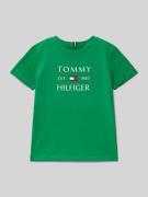 Tommy Hilfiger Kids T-Shirt mit Label-Print in Gruen, Größe 104