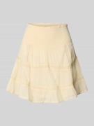 Neo Noir Minirock mit Smok-Details Modell 'Robby' in Pastellgelb, Größ...