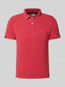 Superdry Regular Fit Poloshirt mit Label-Stitching in Rot, Größe L