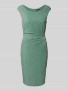 Vera Mont Knielanges Cocktailkleid mit Raffungen in Hellgruen, Größe 3...