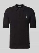 REVIEW Slim Fit Poloshirt mit Zopfmuster in Black, Größe L