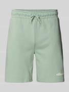 Ellesse Regular Fit Sweatshorts mit Label-Print Modell 'MOLLA' in Grue...