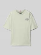 Tommy Hilfiger Teens T-Shirt aus reiner Baumwolle mit Logo-Print Model...
