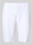 BOSS Green Slim Fit Chinoshorts mit Gürtelschlaufen in Weiss, Größe 46
