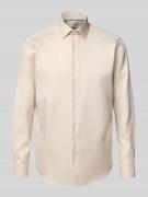 Christian Berg Men Regular Fit Business-Hemd mit Kentkragen in Sand, G...