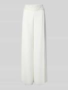 Marc Cain Wide Fit Hose mit Perlen und seitlichem Reißverschluss in We...