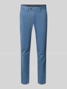 Christian Berg Men Chino mit Gesäßtaschen in Blau, Größe 102