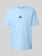 adidas Sportswear T-Shirt mit Label-Stitching und Rundhalsausschnitt i...