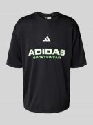 adidas Sportswear T-Shirt mit Label-Print in Black, Größe L