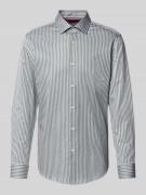 HUGO Slim Fit Businesshemd aus reiner Baumwolle Modell 'KENNO' in Dunk...