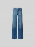 Closed Flared Fit Jeans mit Logo-Patch in Jeansblau, Größe 25