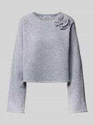 EDITED Sweatshirt mit floraler Applikation Modell 'Xezal' in Hellgrau,...