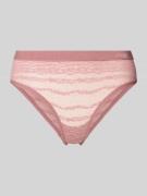 Sloggi Slip aus graphischer Spitze Modell 'Lenzing’s Tencel™' in Mauve...