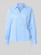 Christian Berg Woman Bluse in Wickel-Optik mit V-Ausschnitt in Blau, G...