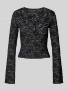 Only Slim Fit Langarmshirt in Spitzenoptik Modell 'NIKKA' in Black, Gr...