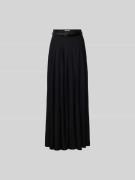 Self-Portrait Maxirock in Falten-Optik in Black, Größe M
