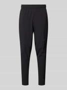 adidas Training Tapered Fit Sweatpants mit Reißverschlusstaschen in Bl...