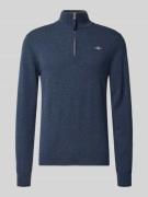 Gant Regular Fit Pullover mit Strick-Optik aus reiner Lammwolle in Mar...