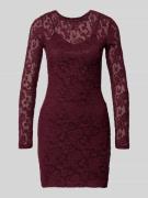 Only Tailliertes Minikleid mit Spitzen-Detail Modell 'BLAISE' in Borde...