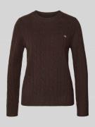 Gant Strickpullover mit Zopfmuster und Label-Stitching in Mittelbraun,...