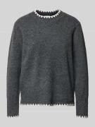 Vila Strickpullover mit Stitchings und Rundhalsausschnitt in Dunkelgra...