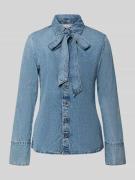 Mango Slim Fit Jeansbluse mit Schluppe Modell 'LANA' in Jeansblau, Grö...