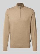 bugatti Strickpullover mit Stehkragen in Sand, Größe L