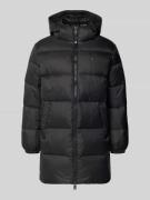Tommy Jeans Regular Fit Daunenmantel mit Logo-Stitching in Black, Größ...