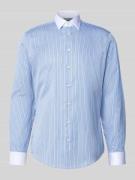 Jake*s Slim Fit Businesshemd aus Baumwolle mit Kentkragen in Weiss, Gr...