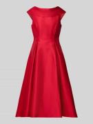 Adrianna Papell Knielanges Cocktailkleid mit Carmen-Ausschnitt in Rot,...