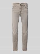 Brax Slim Fit Jeans mit 5-Pocket-Design Modell 'Chuck' in Mittelbraun,...