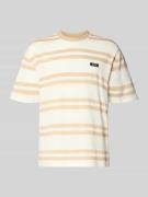 Guess T-Shirt mit Label-Detail in Ecru, Größe L