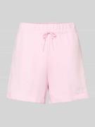 adidas Sportswear Shorts mit elastischem Bund und Tunnelzug in Hellros...