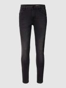 REVIEW Skinny Fit Jeans mit Label-Patch in Black, Größe 33/36