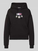 Tommy Jeans Hoodie mit Label- und Motiv-Print Modell 'DAISY FLAG' in B...