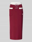 Marc Cain Straight Fit Midirock mit Logo-Print in Kirsche, Größe 34