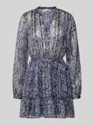 Only Tailliertes Freizeitkleid mit Effektgarn-Details Modell 'AVERY' i...