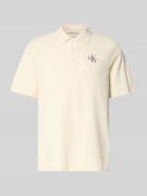 Calvin Klein Jeans Easy Fit Poloshirt mit Polokragen in Beige, Größe L