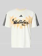 adidas Sportswear T-Shirt mit Logo- und Motivprint in Offwhite, Größe ...