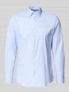 Jake*s Slim Fit Business-Hemd mit Kentkragen in Hellblau, Größe 37/38