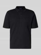 Christian Berg Men Regular Fit Poloshirt mit Brusttasche in Black, Grö...
