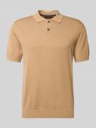 Christian Berg Men Regular Fit Poloshirt in Strick-Optik in Sand, Größ...