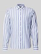 MAERZ Muenchen Regular Fit Freizeithemd mit Kentkragen in Marine, Größ...