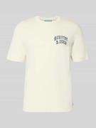 Scotch & Soda T-Shirt mit Label-Prints und Rundhalsausschnitt in Offwh...