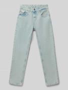 Calvin Klein Jeans Straight Fit Jeans mit Label-Detail in Hellblau, Gr...