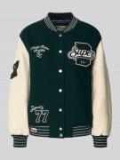 Superdry College Jacke mit Motiv- und Logo-Stitchings in Gruen, Größe ...